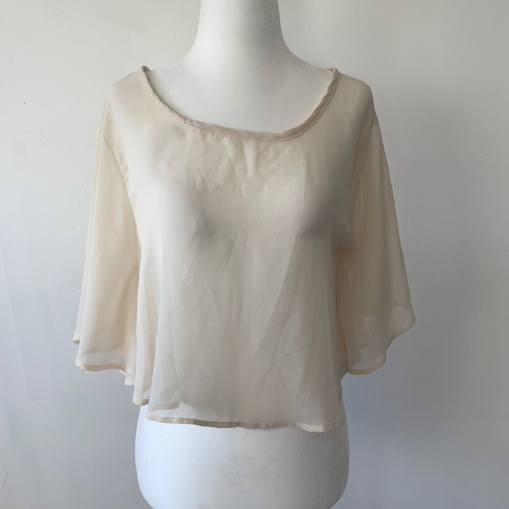 White loose crop top (small)